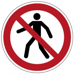 Panneau interdit aux piétons P004