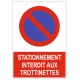 Panneau stationnement trottinettes interdit